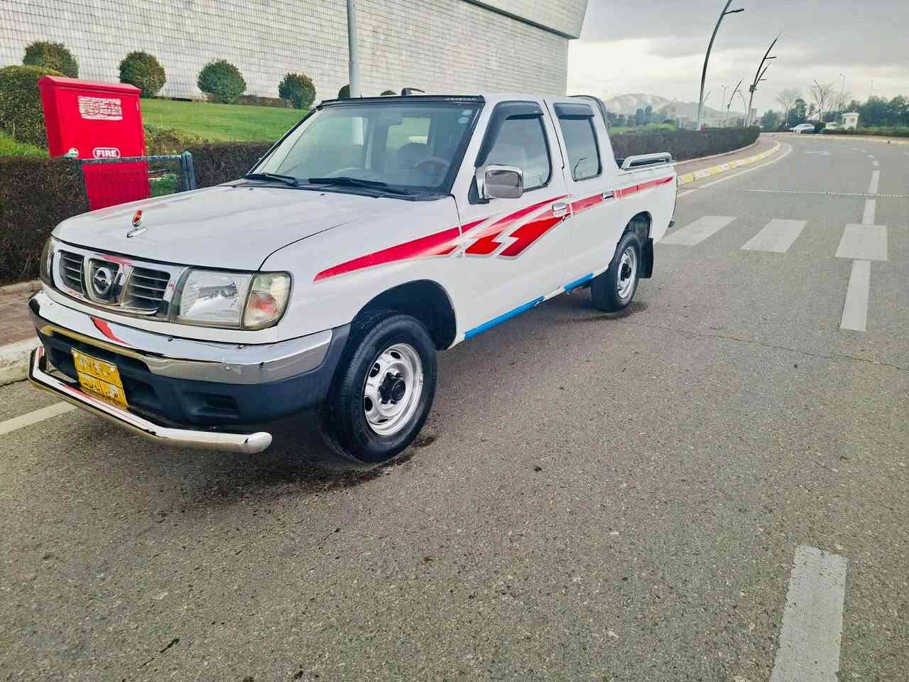 سەرەتا بەناوی خودا ❤️
ئەم سەیارە بۆ فرۆشتن 
نیسان 2001NISAN
تەحویل خەرامە بەشەرت
گێڕو مەکینەو ئەکسل بەشەرت
هەمو گیانی مەزبوتە 
لایت بەگ لایت چواری ئیشارەت هەموی مەزبوتە 
تەبرید❄️❄️❄️
گەرمی بەشەرت
تەقەو ڕەقەی تیا نیە
هەیکەلی زۆر جوان و ڕێکو پێکە
سەیارەکە کامل بۆیاخە 
سەنەوی لە ٢٠٢٤بەسەر چوە 
سەیارەکە زۆر پاکو پوختە 
بە پارەی بڕاوەیەک ئەیفرۆشم 
قیست و قەرزو ئاڵوگۆڕم نیە 
سعری (59$)مەجالێکی زۆر کەم 
ڕەحمەتت لێ بێت ئەگەر موشتەری نیت سەرمان مە ئێشێنە 
سەیارەکە لە سلێمانیە 
*********** Singapore
