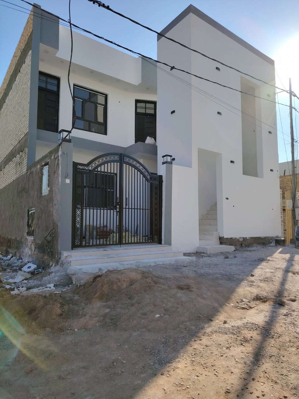 ((   الى اهلنا في الديوانية ترميم وصبغ البيوت والمحلات وعمل الديكورات وبأسعار مناسبة  )) #نضافة_العمل_شرطنا_الاول
1- تصليح الجدران البورك والاسمنت الداخلية والخارجية 
2- صبغ بجميع الاصباغ (( جوتن / بتك / ديلوكس / بلو / المرجان ))) وكل انواع الصبغ والمعاجين الديكورية
2- سحب معجون الجدران والجبسن بورد..
4- عمل السحبات الفلين والفوم والبورك
5- تشكيل المعاجين الديكورية (( فلفت / ستوكو / بلص)))
للعمل راسلوني على صفحة الفيس بوك او الواتساب ***********
الديوانية
