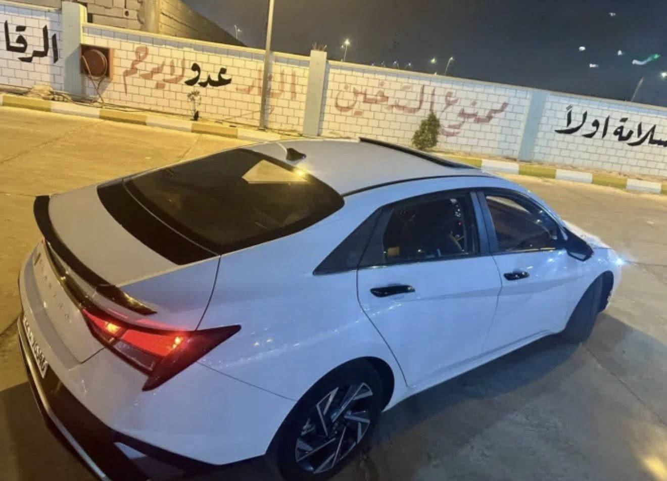 السلام عليكم اخوان النترا 24  كفاله  شركه نور البصره  ماشيه بس 21  السياره نضيفه ب 137 وبيها مجال بسيط للشراي

 للتواصل *********** رقم بي واتساب
