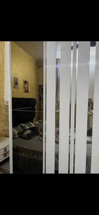 غرفه نوم تركي 9 قطع ضخمه بيه أضرار بسيط625  مكان بغداد لامين ثانية 077...