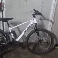 بايسكل كير شغال ونضيف لبايسكل سعره ٨٠ ماععرف بيهن شنو نوعيته مكاني بغد...