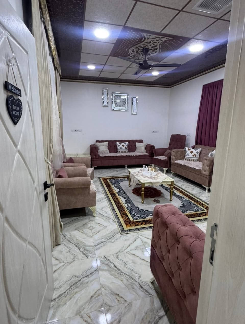 دار للبيع رقم بلدية
مساحة ١٨٠متر طابقين بناء حديث🏬

الموقع/خلف مدرسة رشيد 🔷
‏
 الاستفسار مراجعة مكتب الجوهرة للعقار ￼
مقابل عمارة حافظ 
📞*********** ☎️سعر ١٢٠مليون 
🔺🔺🔺🔺🔺🔺🔺🔺🔺🔺🔺￼
