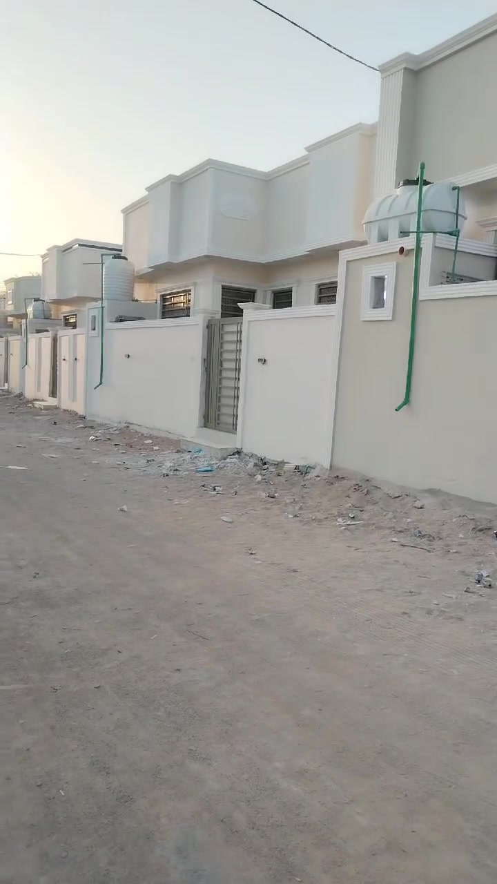 سلام عليكم للاستفسار ***********
بيت للبيع المساحة 150متر
يحتوي على غرفتين منام وستقبال وصاله ومطبخ وصحيات داخليه وخارجيه 
عرض الشارع 12متر
العنوان ابي الخصيب كوت ثوني 
السعر 90مليون وقابل للتفاوض 
للاستفسار ***********
