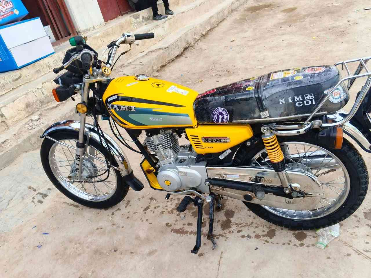 نامة امتياز ايراني 
شاصي 22  محرك وغراض 25
طاعة من وكيل ب25 
اوراق اصولي 
سعر 900 
عنواني نجف /حولي شارع 30 
***********
