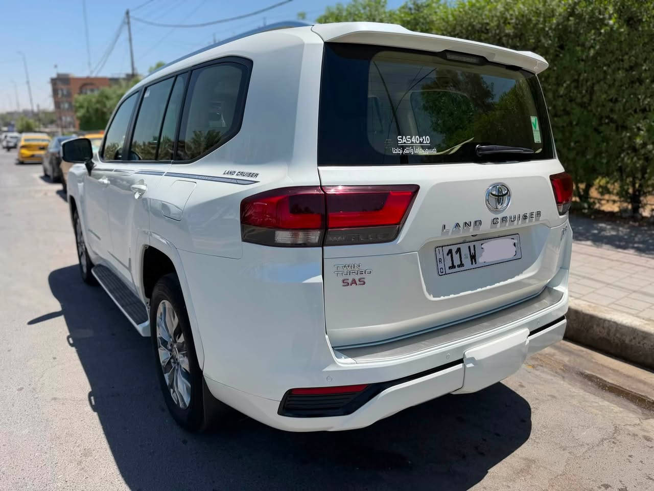 لاندكروز 2023 (Gxr) twin turbo  ضمان ساز
السياره توين تيربو
ضمان ساز تويوتا العراق 
ماشيه ٣٣ الف بعدها زيرووو
رقم بغداد باسمي
وهذا رقمي ***********
فول مواصفات
كشن تبريد  
3 شاشات تطبيق
جنطه كهرباء 
٨ ايرباك 
جلد وكشنات كهرباء
شاشه كبيره مال vx
سماعات jbl
محرك 3500 توين تيربو
السياره جديده جدا مكفوله من الصبغ والبارد وكلشي وكل غراضها وملحقاتها بالجيس وبعدها ارضياتها ممطبوكه عليها
السعر ٦٥٧
للاتصال ***********
