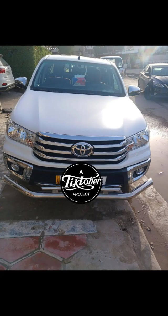 السلام عليكم للبيع بيكم هايلوكس ناصي رقم اربيل موديل 2025 السياره مدوشمه كاعيه وكشنات درع امامي دوسات جانبيات السياره كفاله عامه فقط البكلايت الخلفي مبدل فقط الباقي كفاله عامه من الضربه من الصبغ الكاعيات الاصليه موجوده مكاني بغداد شارع فلسطين رجاا المو شراي لا يدك للإستفسار ***********
