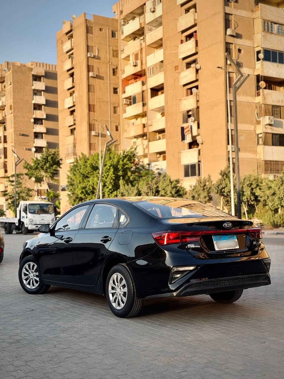 Kia Gerand Cerato 
2021 
الفئه الاولي 
فابريكه بره معاده داير رفرف 
دواخل فابريكه 
تكيف 
زجاج كهربائي امامي و خلفي 
طاره مالطي 
بلوتوث 
Aux-Usb 
ايرباج 
Abs - Ebd
متاح تقسيط بنوك و شركات بصورة البطاقه 
متاح تقسيط مباشر استلام فوري بصورة البطاقه 
المعيانه مدينة نصر 
للتواصل:01144075663 القاهرة, مصر


**إذا كنت صاحب هذا الإعلان وتريد حذفه لأي سبب، رجاءا أرسل رسالة إلى الدعم الفني**