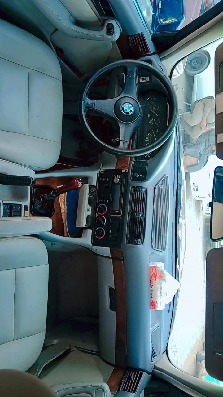 BMW  حجم525اصل موديل 92 غرفه جلد كهرباء بيضه
تبريد  فتحه ويل رياضي لون حبري سياره رياضي كير عادي تغم تاير رقم اربيل تريد وكاله تريد تحويل 
حداديه جديده 
بيها بنيد معور واضح بل الصورة  السياره خير من الله 
سعر 57 
مكان النجف.    الكوفه 
 6 0780077815


**إذا كنت صاحب هذا الإعلان وتريد حذفه لأي سبب، رجاءا أرسل رسالة إلى الدعم الفني**