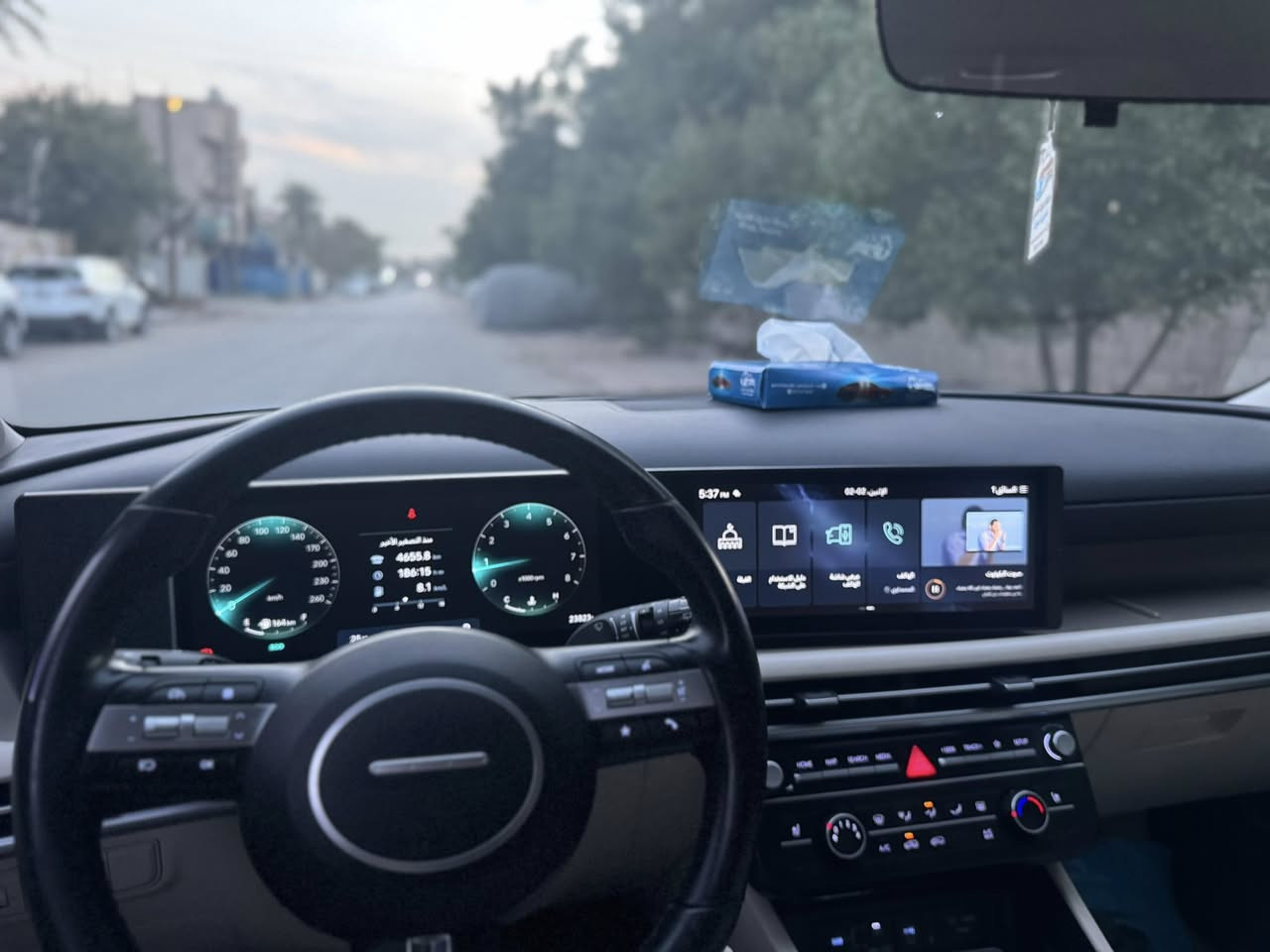 السلام عليكم توسان تو كلر2025
السياره فول عده البنرامه 
السياره كفاله عامه 
قماره سوده 
كشنات كهرباء+  تبريد بل كشنات
جام اوتو 
ترحيب 
شاشه متصله تدعم ابل كاربلي و اندرويد اوتو 
ويل حجم 19
صندوك كهربائي
مري كهرباء 
تحكمات استيرن 
بصمه تشغيل + تشغيل عن بعد 
شاحن لاسلكي 
منفذ تايبسي
فول السياره لل اخير عده البنرامه
السياره مكفوله كفاله عامه 
ماشيه 23 الف 
للستفسار (***********)
