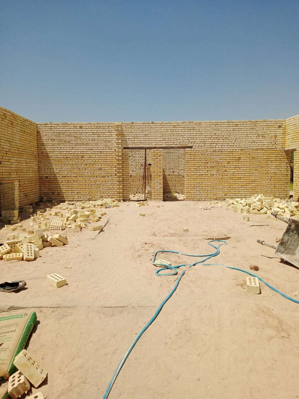 سلام عليكم خلفه بناء متفرغ حاليا داخل كربلاء نضام شغلنه على الدبل ومكطوعه اسعار جدا مناسبه استلام مهندس   وشرط الشغل والاتفاق  وزن وتنضيف ونشر قالب جفقيمم
***********/////***********
