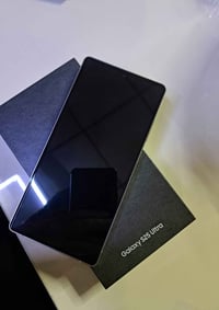 سامسونج ٢٥ ألترا • ٢٥٦ • نظيف