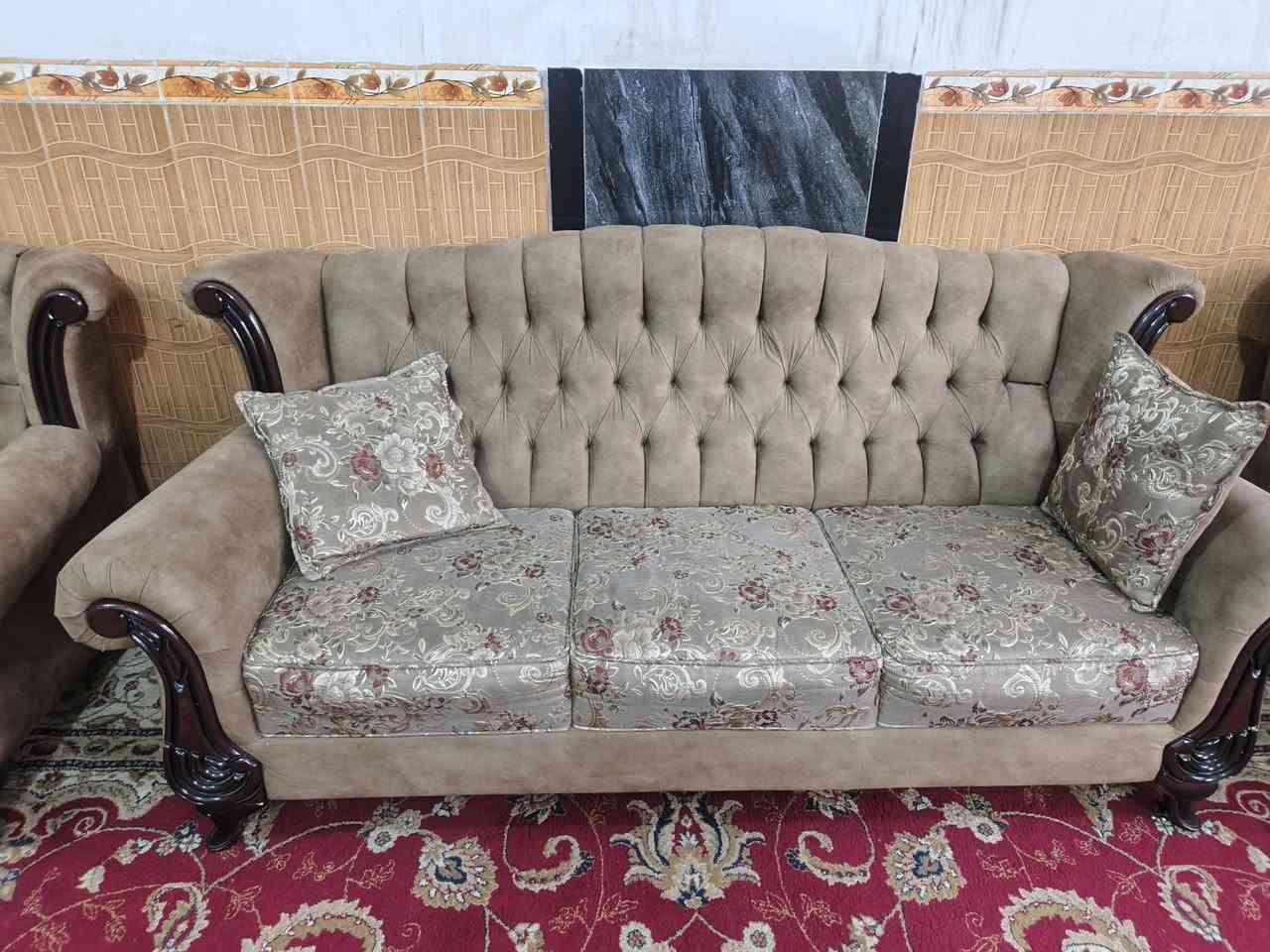 سلام عليكم، عندي تصف تخم الأصلي، نظافته ١٠٠٪، للبيع أو مراوس بتخم جديد أو مال حاويه، مكاني كربلاء، قنطرة السلام, 
***********
