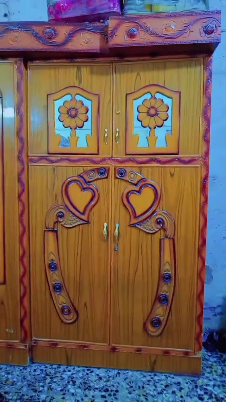 سلام عليكم غرفه نوم للبيع سعره 350 الف وبيه مجال تصال *********** عنوان مدينه الصدر
