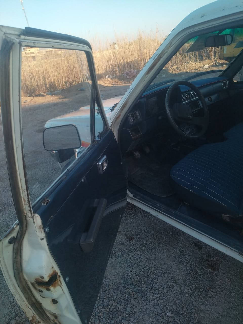 سلام عليكم بيكم٨٨رقم بغداد انكليزي بلاديه مابيها صبغ محرك تيوتا خمس كير جام كهربائيّ صدر جديد دوشمه جديده السعر ٦٥وبيها مجال المكان بغداد ابو غريب ***********/***********
