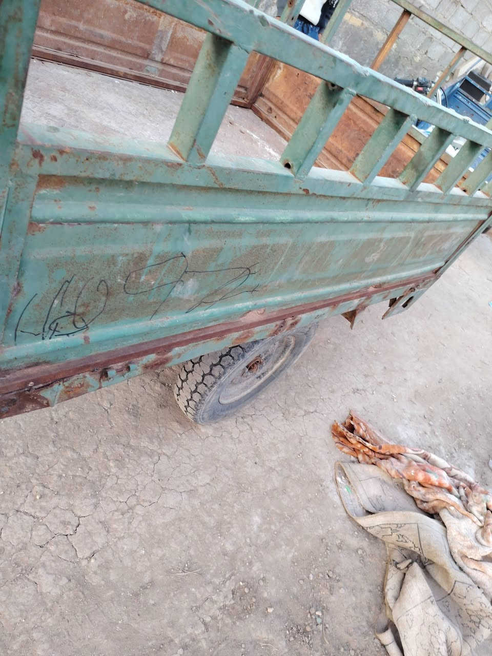 سلام عليكم ستوته كلك للبيع جاهزه عوزهه بس غسله كلهه شغاله مكلف بنشر رقم صاحبهه*********** وحسابه حسين الأسدي
