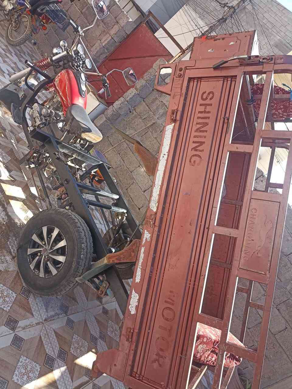 سلام عليكم ستوته مرقمه رقم وسنويه  للبيع موديل 2018 مكينه 2018 مكينه ما مفتوحه بس مفيلسه  الشاصي شرط بس بودي يرادله جماليه ستوته كدام العين  كلشي بيها شرط وايرمنيه كلها شغاله من تاير للتاير وشرط نكره سلف رقم *********** السعر خاص او اتصل او واتساب
