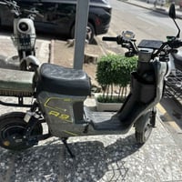 دراجه R9 الدراجه متروكه وبيه عطل بل ملف  قليل استعمال لبيع مكاني الحري...