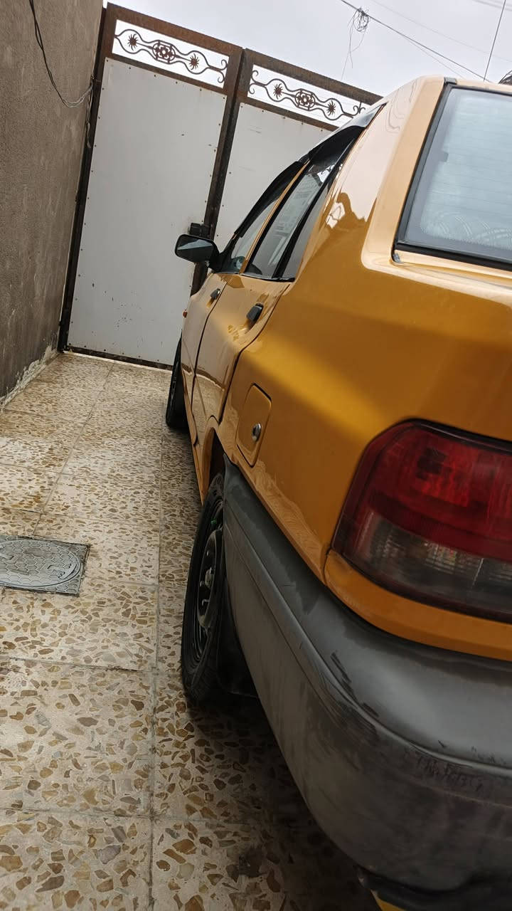 السلام عليكم سايبه موديل 2018 كير ومكينه كفاله تبريد يخبل حداده توه مسويها سنويه منتهيه ب23 غرامات ماعليها بس هيئه 54الف  بس  بيها ضربه جاملغ كدام + زوج تاير كدام جديد الوره نص عمر السياره حلوه وخير من الله سعرها 38وبيها مجال قليل والي يشوفها هواي علي السوك كلشي بي مكاني شط العرب جزيره الشراي يتصل ***********
