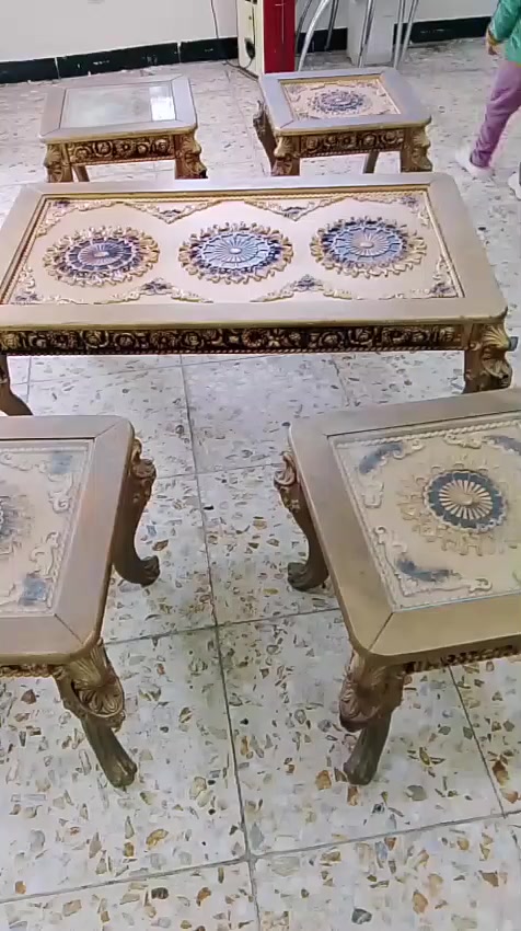 طبلات للبيع المكان حي نصر سعر ٧٥/***********
