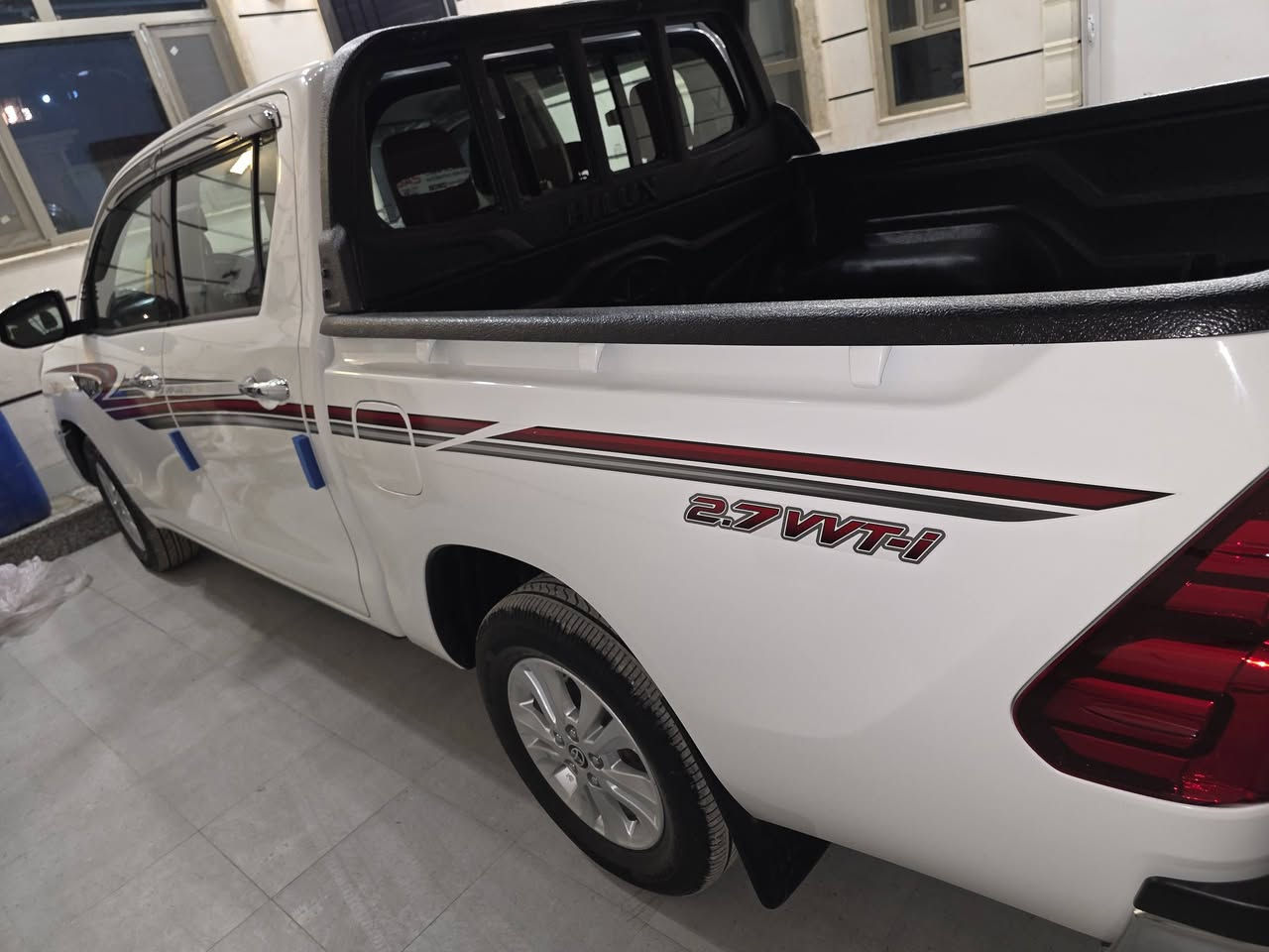 للبيع تيوتا هايلوكس 2022 وتماتيك
ساز ماشيه 125الف للاتصال والاستفسار 
***********
