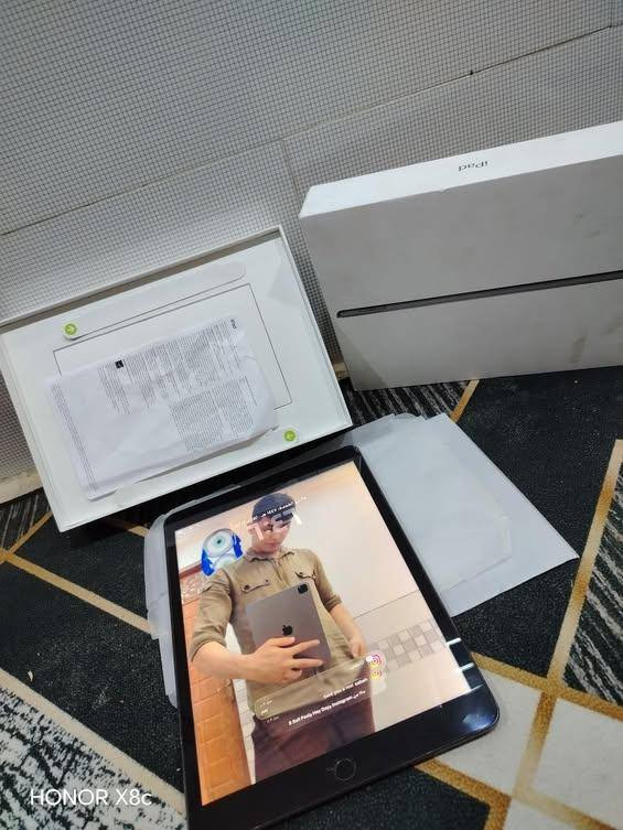 السلام عليكم ايباد 9 ذاكره64 مبدل كلاس اصلي جهاز نضيف البطاريه ما تقل عن ال93جهاز يخبل بل ستعمال واي مشاكل مابي السعر 180بي مجال بسيط كلش رقمي بس واتساب *********** وثاني رصيد *********** ابو ال150لا تخابرني
