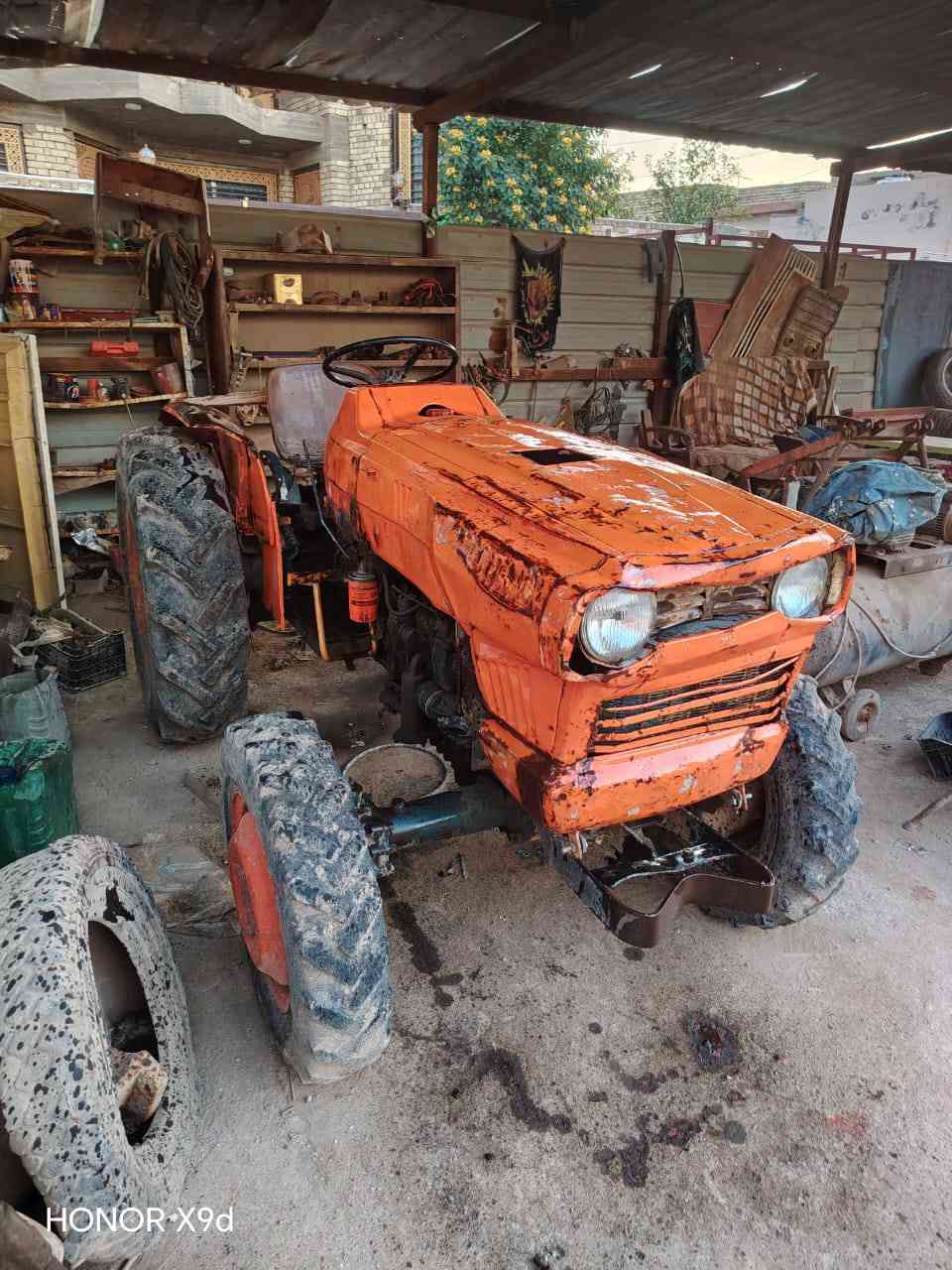 كابوته موديل 85 محرك كير اكسل مكفول مع رفاس بلادي اللبيع الحله بابل ***********)(***********)
