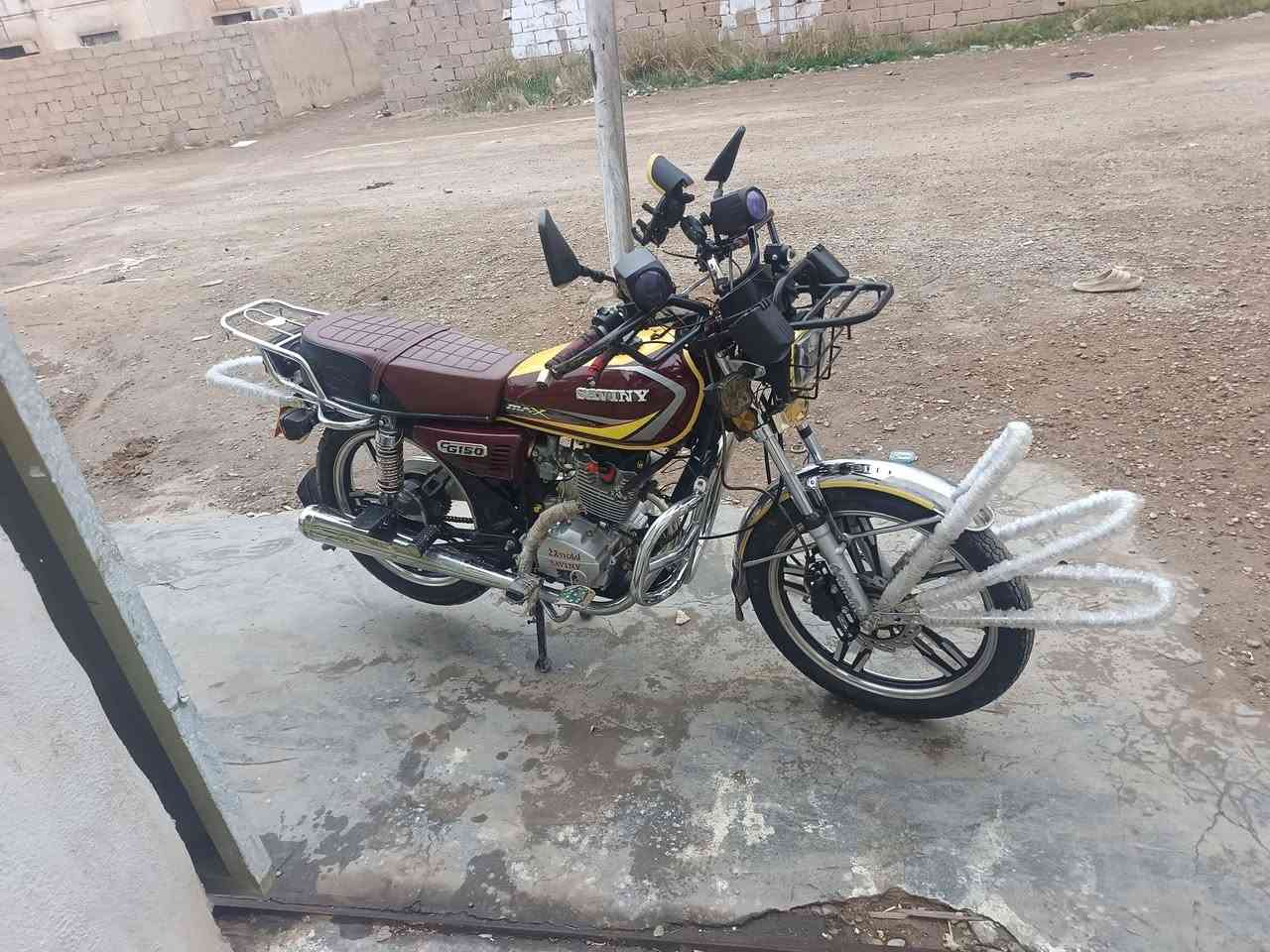 ياالله دراجه ايراني للبيع موديل 23 مسجل وكامل تحويل ثاني يوم مكفوله من كلشي سعر خاص الاستفسار ***********
