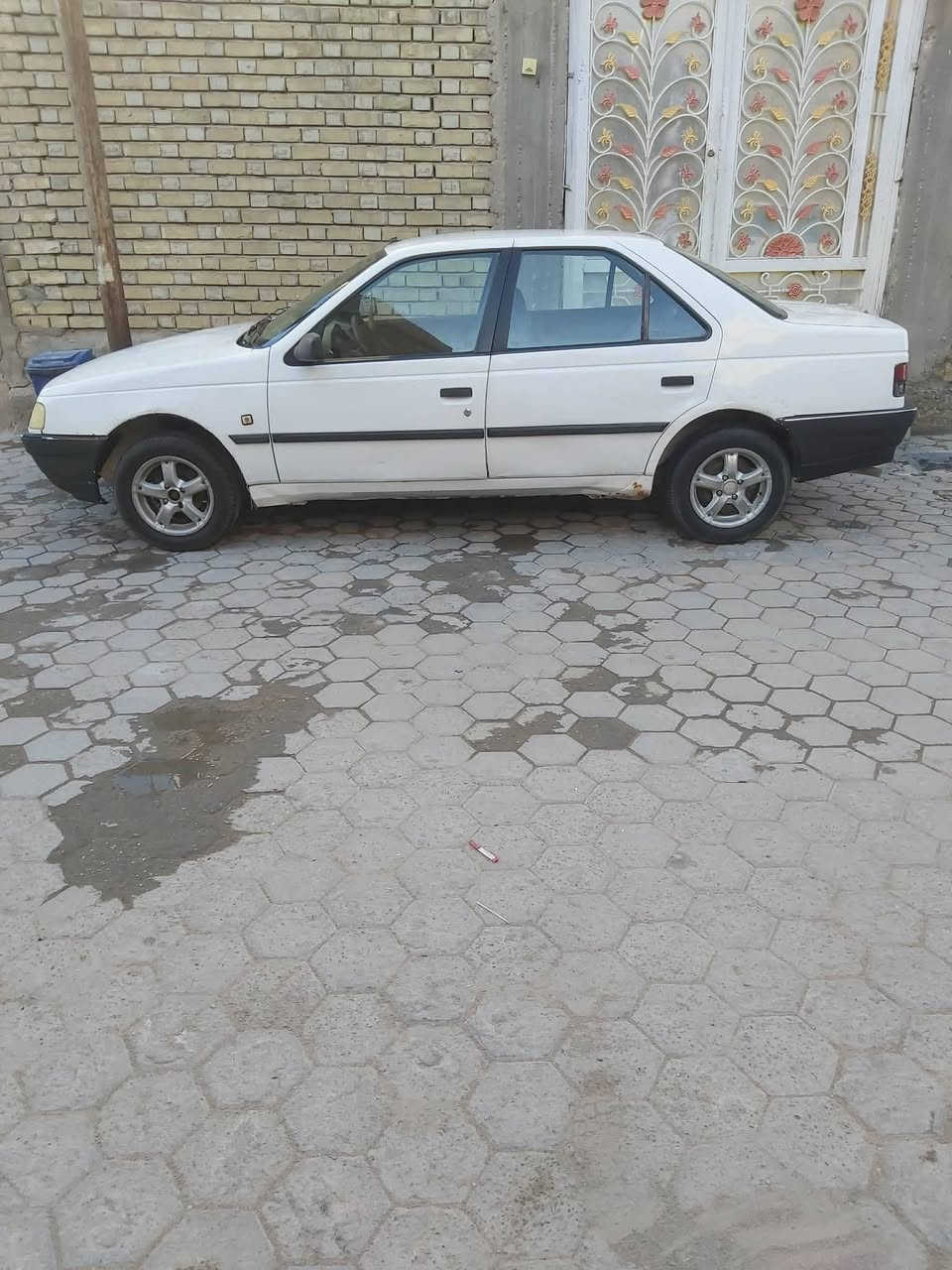السلام عليكم بيجو روى مديل 2008بيسمي مكفوله مكينه وكير وحدادي وتخم تايرت وكهربات كله شغاله منضوم تبريد جديد بس بروده ما بيه السعر 22او بيه مجال اتصل فقط ***********
