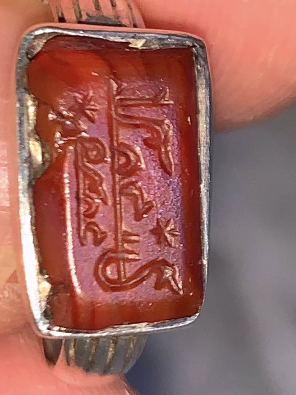 محبس عقيق يماني خط كوفي مال كاع سعره على الخاص


**إذا كنت صاحب هذا الإعلان وتريد حذفه لأي سبب، رجاءا أرسل رسالة إلى الدعم الفني**