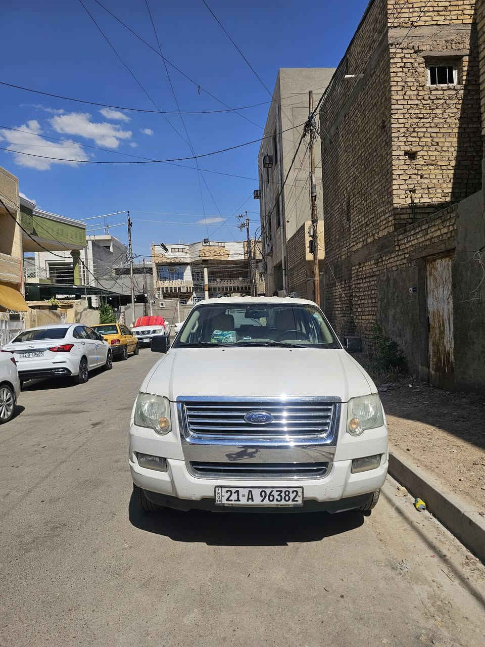 السلام عليكم
فورد اكسبلور 2010 خليجي 
فول مواصفات وكالة نيفا
السيارة باسمي
V6 
7 راكب مكفولة رقم سليمانية
4x4
تبريد ثلج
كامره + حساس خلفي

السعر : 140
***********
مكاني بغداد _ الثعالبة قرب سيطرة شعب قديمة
