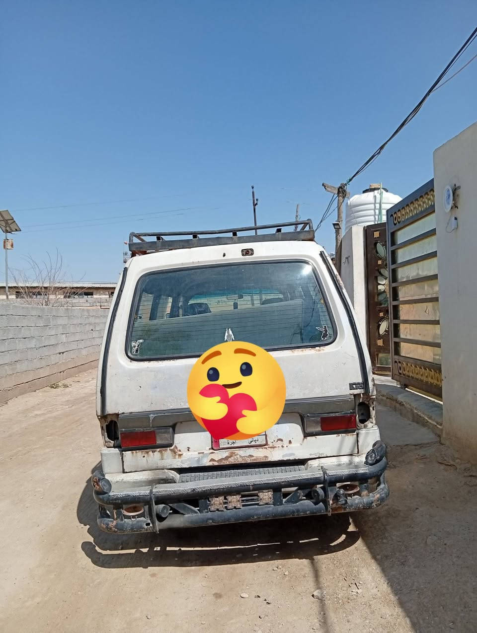 السلام عليكم كيا بستا موديل 93 رقم ديالى الماني سنويه ساقطة محرك كير أكسل مكفولات الشواصي بس واحد طاك المامي عكس السايق السعر 20ورقة الاتصال على الرقم ***********
