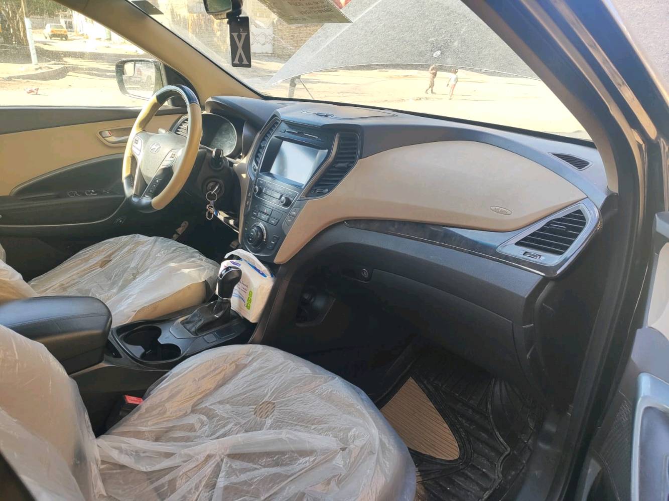 سنتافيا موديل 17 اربعه سلندر رقم ميسان انكليزي  بأسمي سنويه لغاية ٣٠ حادثه  بنيد فقط ( تخم تاير جديد باتري جديد) 