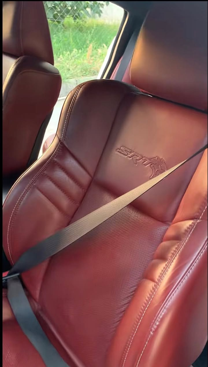 Dodge charger srt hellcat wideby 6.2 supercharge
 1 parcha be zhure be air bag 24 hazar mil , 
هيلكات 2021 وايد بدى بلادي . ماشية 24 الف ميل 
صبغ واحد جاملخ بدون دواخل بدون ايرباگ سيارة بدون نقص كلش جديد , 
سعر 365 مجال بسيط
عنوان سيارة اربيل 
WhatsApp ***********
