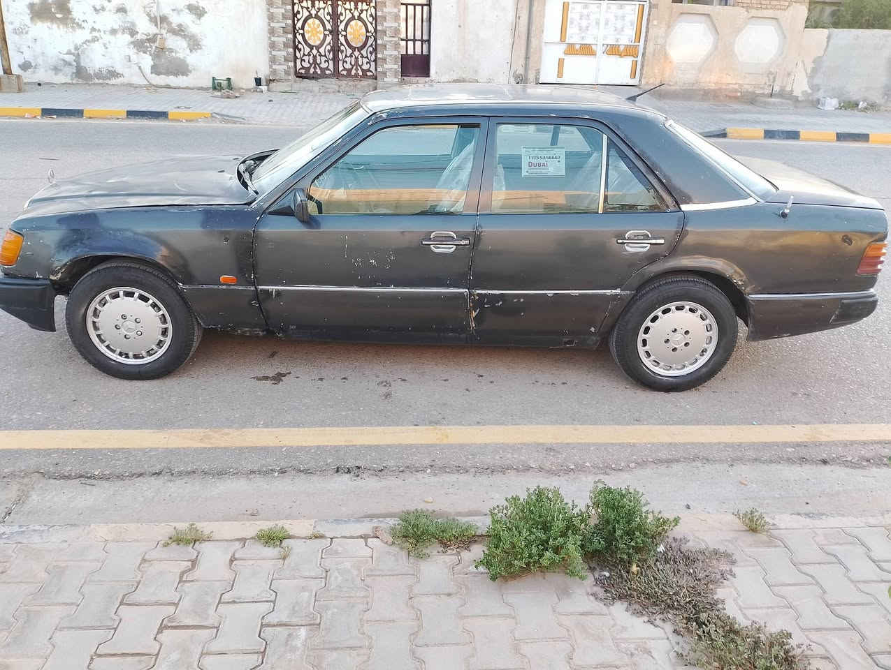 السلام عليكم
سياره مارسيدس موديل 1992
رقم انبار 
سنويه لل 27
مكينه في بي تي  مكينه وكير نضيفيات تخم تاير حداديه نضيف
مكانها في واسط 
رقم الهاتف ***********
