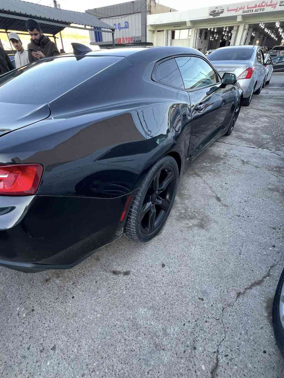 للبيع : كمارو 
سعر : 115 ورقة و مجال
غرامة : 850 الف دينار عراقي
محرك :  4 سلندر توربو
عدد الممشة : 82 ميل
عدد قطعة الصبخ : ١ جملوخ خلفي + نص باب + ربع جملوخ 
الايربكات : سليمة
الشاصي و الدواخل : سليم
رقم الشاصي : 1G1FB1RXXH0112478
تحويل او وكالة : موجود 
عنوان : دهوك 
رقم الهاتف :***********
