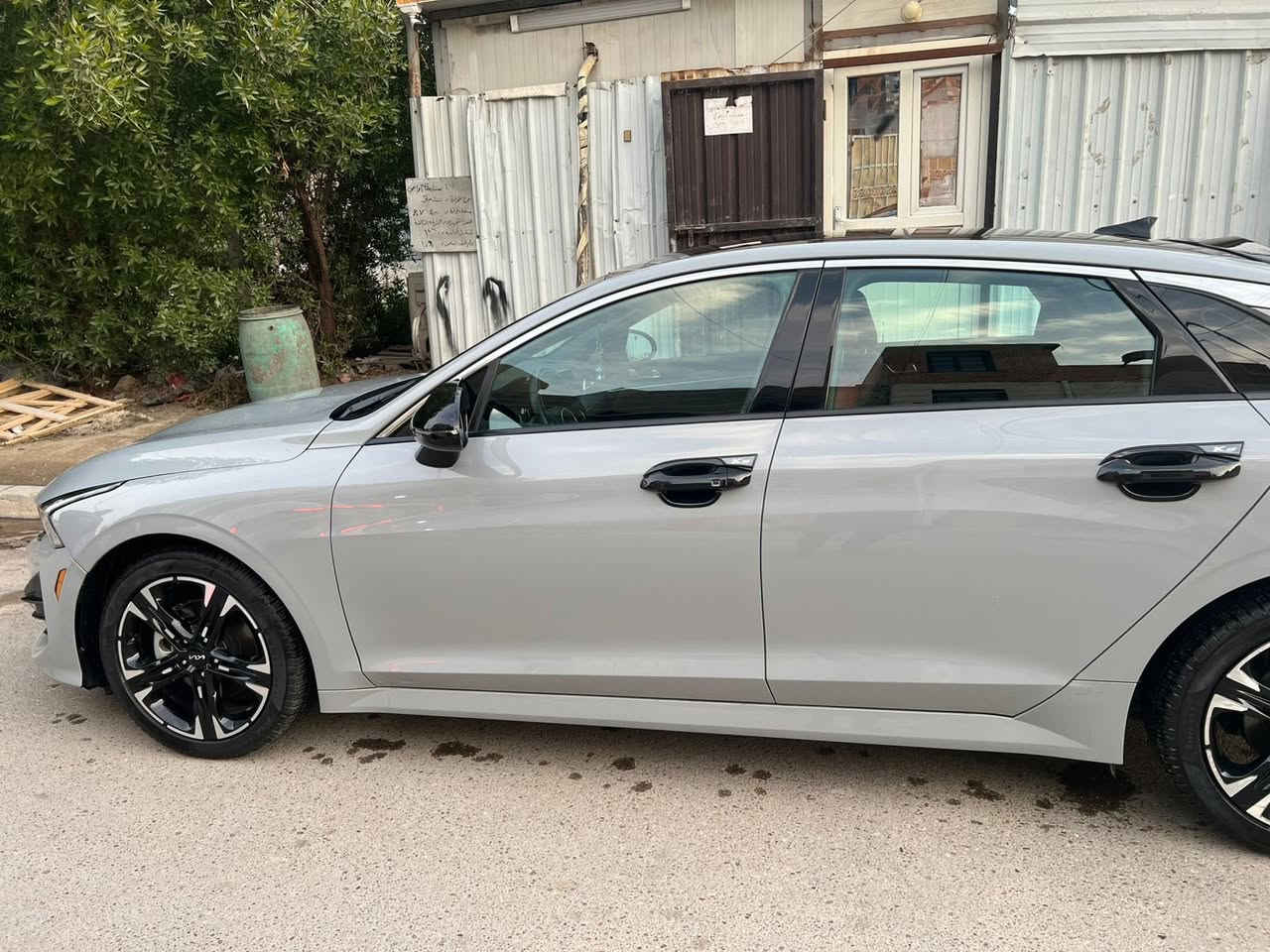 بسم الله الرحمن الرحيم..
السلام عليكم ..
K5جي تي لاين
موديل —٢٠٢٤ 
عداد المسافه ٩٠٠٠ميل ..
اللون اسمنتي 
وارد امريكي حادثهه كلش بسيط السونار مرفق بالصور 
مواصفات ال جي تي لاين المعروفه..
السعر ٢٢٥$مجال بسيط 
للاتصال ***********
