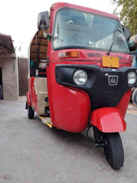 سلام عليكم تكتك للبيع موديل 23 أوراق المصطفى مكفوله كفاله عامه مكاني جسر ديالي ***********
