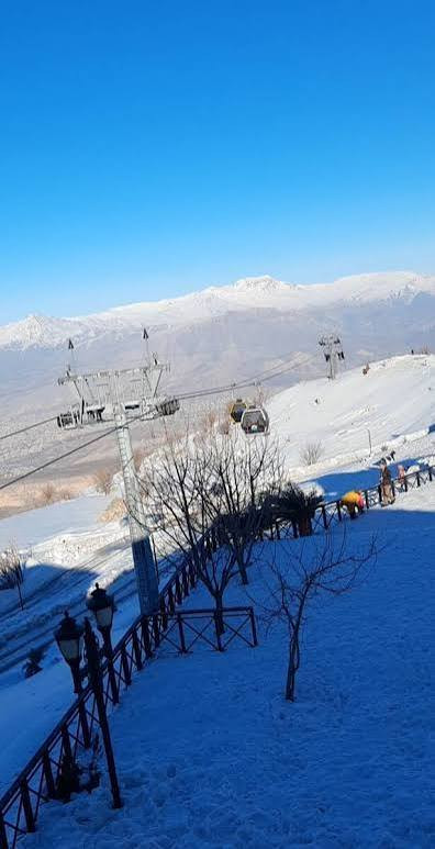 حبايبنا جايبلكم برنامج كارثة اقره وشوف الأسعار تفليش اسعار ماكو مثلنا بالساحة 

         🎄  ☃️(راس السنه احلى ويانة)☃️🎄
__________________________________________
         ____🌹________🌷_________🌹____            (البرنامج الأول مبيت دهوك +أربيل ) 
                 
                  ((سعر النفر 40 الف فقط)) 

"" اليوم الأول"" داخل دهوك 

1_ مطعم 
2_دريم ستي
3_حديقة حيوانات دهوك 
4_جبل زاوه
5_ أحتفالية رأس السنه في فاملي مول دهوك 
ثم العودة للفندق 

"" اليوم الثاني"" التوجه إلى اربيل 

1_جبل كورك 
2_مطعم
3_ مصيف خليفان
4_شنگل بانه
5_ ماجدي مول أربيل 

       ____🌹________🌷_________🌹____

((البرنامج الثاني جبل كورك يوم واحد دون مبيت))
           
                  ((سعر النفر 18 الف فقط)) 
1_جبل كورك 
2_مطعم
3_مصيف خليفان
4_شنگل بانه 
5_ احتفالية رأس السنة في ماجدي مول أربيل 

         ____🌹________🌷_________🌹____

((البرنامج الثالث داخل أربيل يوم واحد دون مبيت))

                 ((سعر النفر 13 الف فقط)) 
1_فاملي مول أربيل
2_سوق القلعة 
3_مدينة ألعاب ماجدي لاند 
4_ حديقة حيوانات 
5_ أحتفالية رأس السنة في ماجدي مول أربيل 

1️⃣ الانطلاق لكافة البرامج يوم ٣١ /١٢/ ٢٠٢٥ الأربعاء 
2️⃣ملاحظة المبيت علينا انت سجل وماعليك بالباقي 
3️⃣أنطلاق جميع كروباتنا الساعه ال5 والنصف صباحاً
4️⃣الأنطلاق من سليمان بيك وطوز خورماتو و داقوق كركوك 
للحجز والاستفسار يرجئ مراسلة الصفحه
أوالاتصال عبر الاارقام التاليه 

  📞*********** متوفر كافة البرامج 
📞***********  متوفر كافة البرامج
