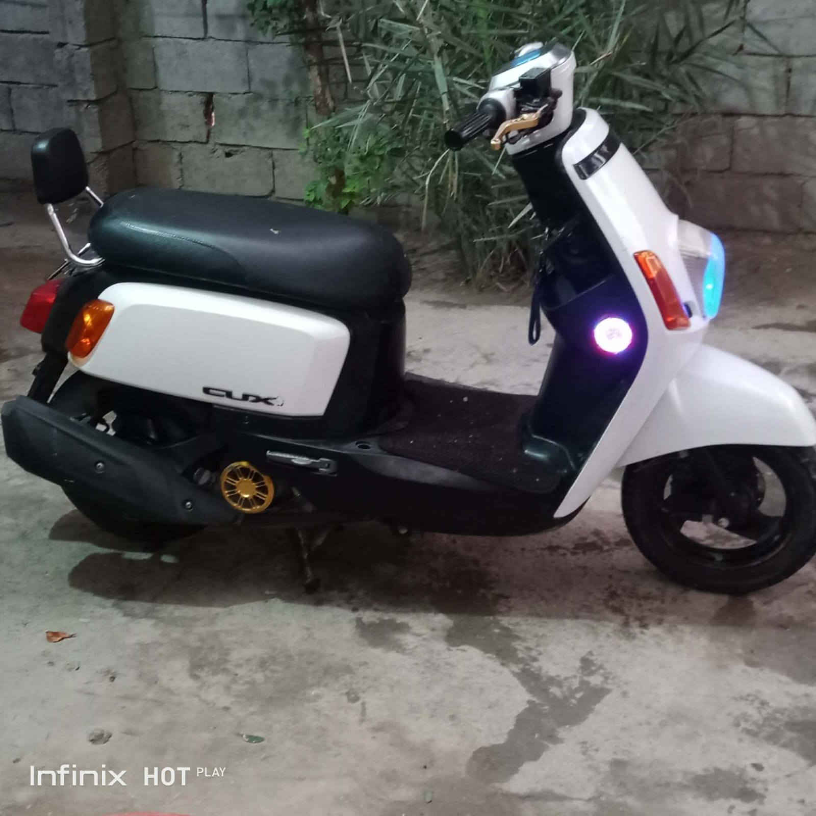 السلام عليكم شباب دراجه بوليس للبيع نوزل مسطره 2011نضافه فووول السعر خاص عنوان القاسم


**إذا كنت صاحب هذا الإعلان وتريد حذفه لأي سبب، رجاءا أرسل رسالة إلى الدعم الفني**