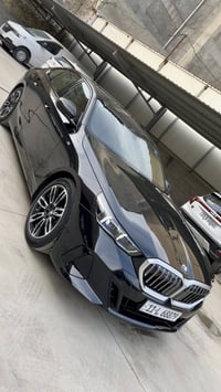 2024 Bmw 520i  وكالة العروش  ماشية 19 الف  فول مواصفات جنطة كهرباء 5 ب...