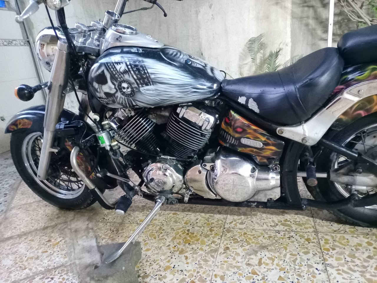 السلام عليكم اخوان
دراجة ياماها دراگ ستار 400cc
دراجة كير مكينة كهربائيات خير من الله لا تبخير لا مفتوح ولا تنقيص كابريتر مثل الساعة شادلهة رون rpm وزوج كشافات كبار LED
دبلات امامية خير من الله ما ناضحات جدد
ما عدا الفيت بم شادلهة تجاري تكدر تبدلة بلادي ب ٣٥ هو اصلا صارلة سنتين مشاني بدون اي مشكلة 
السعر مليون و 250 وبيهة مجال قليل
مكاني الشعلة ***********
