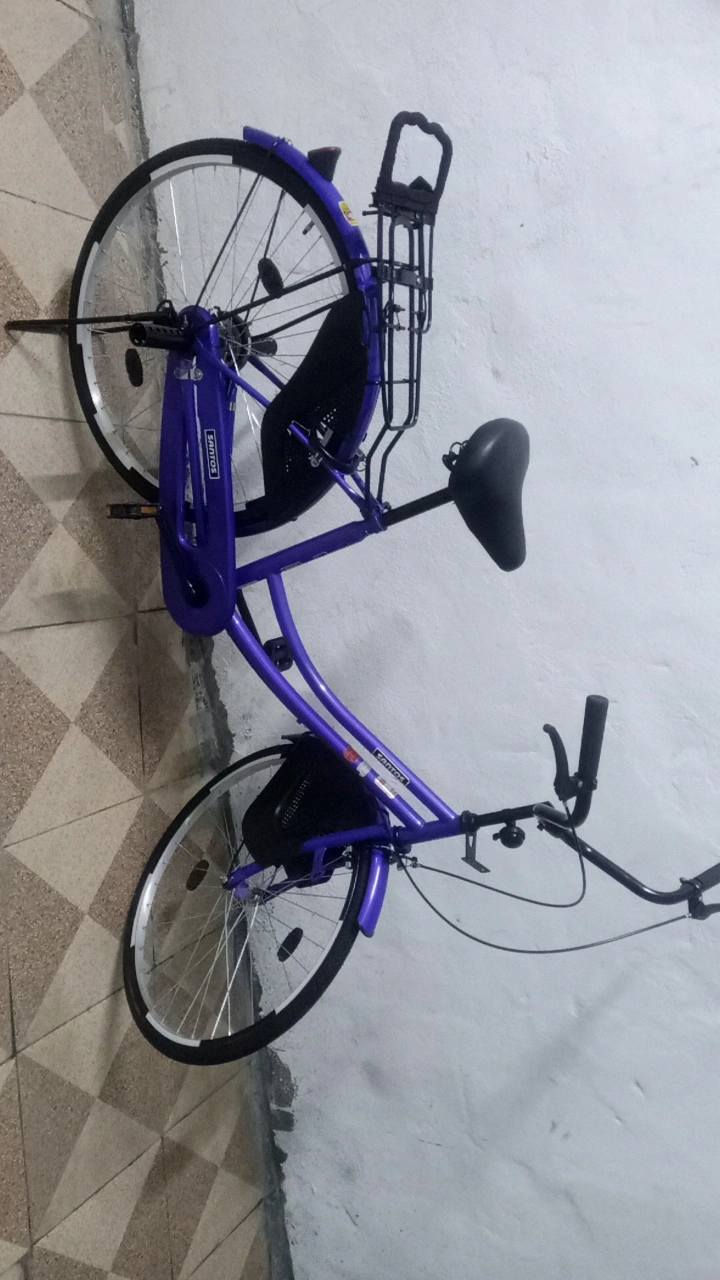 السلام عليكم بايسكل بناتي حجم 26باسكل سانتوس جديد ومختم كامل اي نقص ما بي للبيع او مراوسه بدراجه السعر 140وبيه مجال للشراي المكان حله طهمازية اي استفسار خاص


**إذا كنت صاحب هذا الإعلان وتريد حذفه لأي سبب، رجاءا أرسل رسالة إلى الدعم الفني**