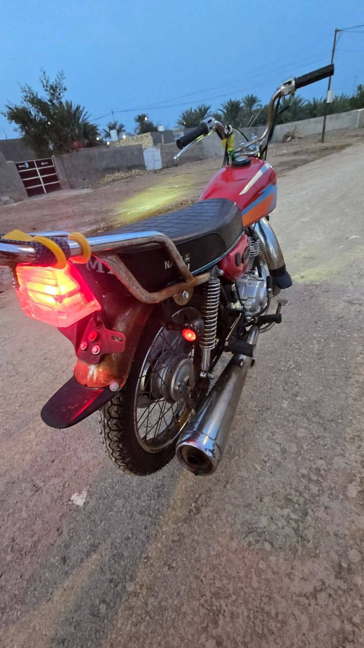 دراجه ايراني لبيع بدون كفاله عشائر ..تجي وتكلب بيدك ابيعلك شوفت العين مكاني ميسان معمل الورق ..متواجد ع ***********
