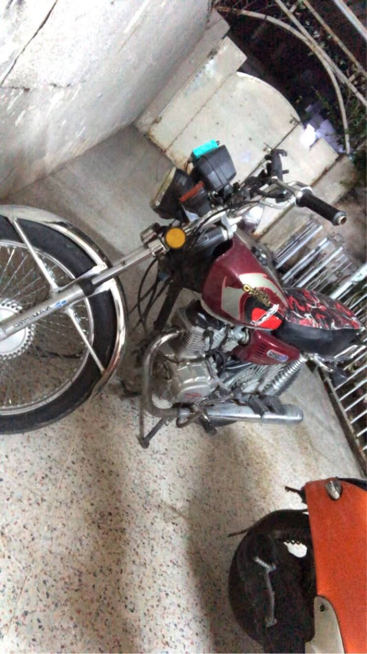 دراجه يراني نامي موديل 21كله بلادي محرك مامفتوح لا بخر لو صرف ماطور جديد غراض مالته بلادي السعر مالته 375بي شوي مجال هاذه رقمي***********
