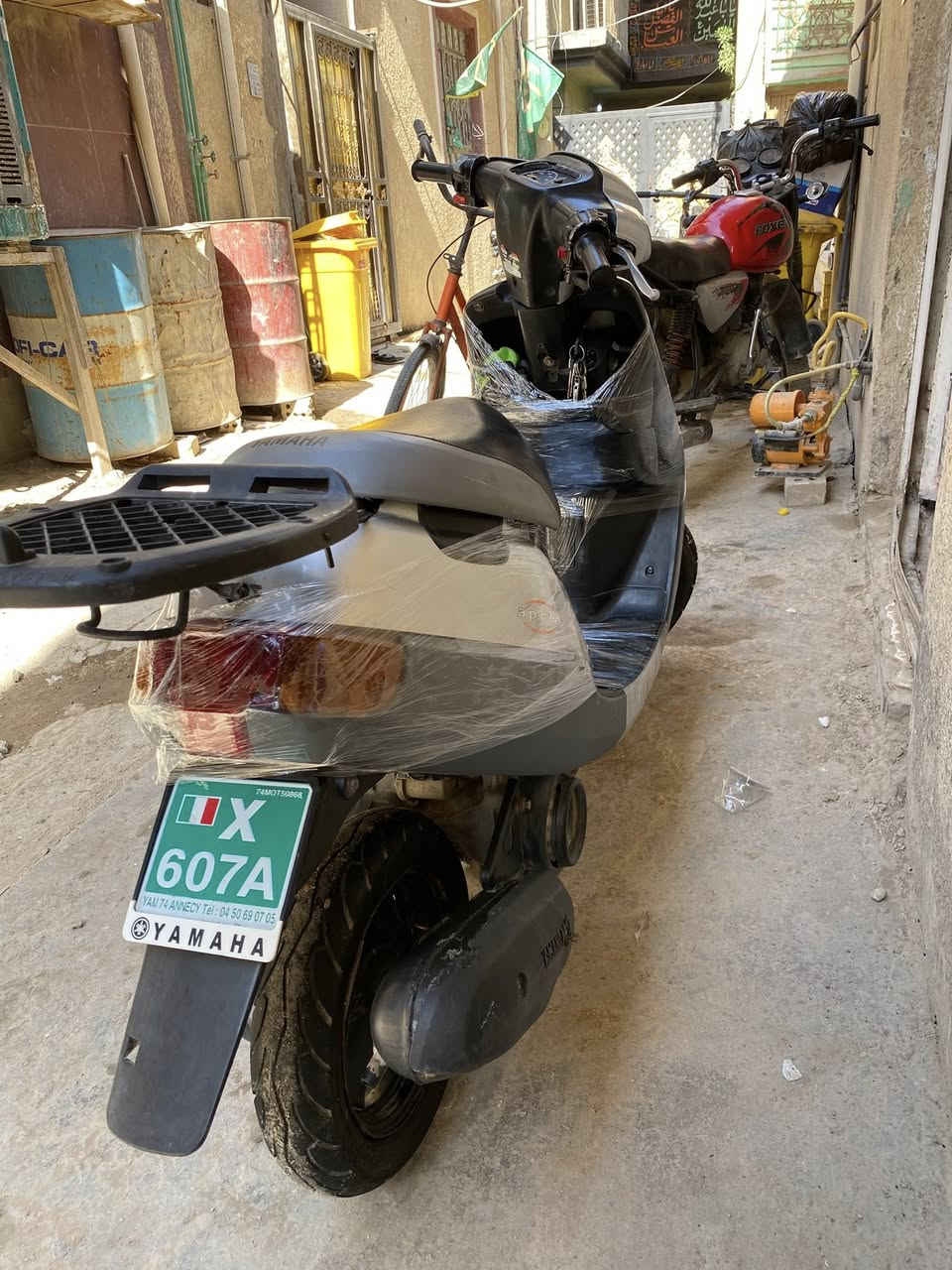 دراجة بطة ٢٠٠٣ للبيع دراجة مفتوحة ونضيفة كهربائيتها كلها شغالة والسلف بس تحطلها باتري يشتغل نكرة والهندر نكرة وبيها فطر بل شاصي جو الرجل ولحمتا قيم وأخذ ***********
