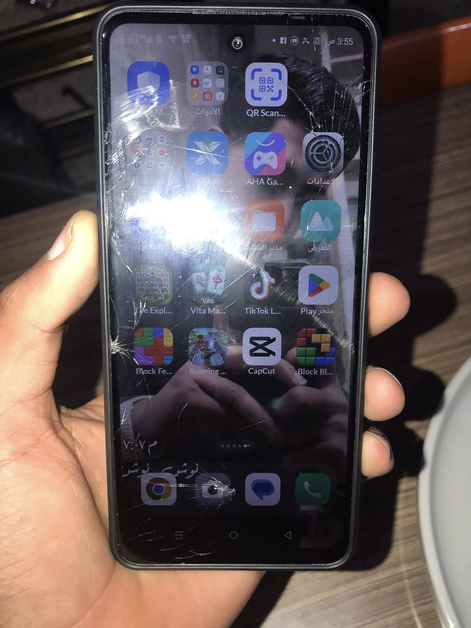 سلام عليكم اخوان تليفون انفينكس الجهاز اللببع السعر 75 وبي مجال  مكاني صليخ600 الجهاز كله شغال فقط بالشاشه فطره   توصيل  
وهذا رقم  بي الواتساب ***********
