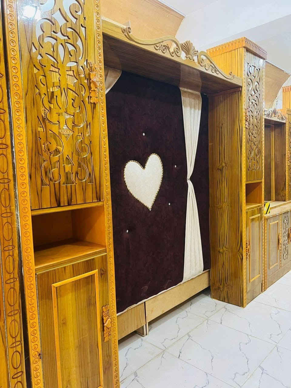 معرض الميار للاثاث المنزلي
العنوان القيارة قرية اجحله 

عرض خاص تم وصول وجبه ثانيه من الغرف العرض الخاص 💥💥 جديد وحصري

غرفه طابقين خمسه ملم 

سعر1050💥💥 

هاذا سعر نقد

***********
