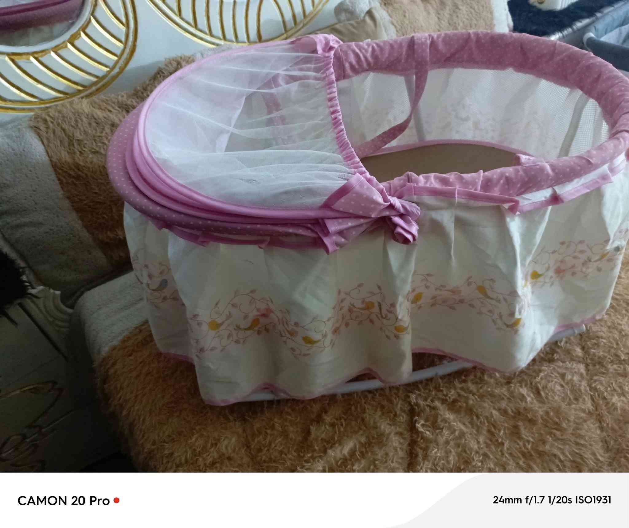 عندي ذني للبيع كلش نضيفات اي كسر مابيهن لكاروك جبير ٦٠وبي مجال ولزغير ب ٢٠


**إذا كنت صاحب هذا الإعلان وتريد حذفه لأي سبب، رجاءا أرسل رسالة إلى الدعم الفني**