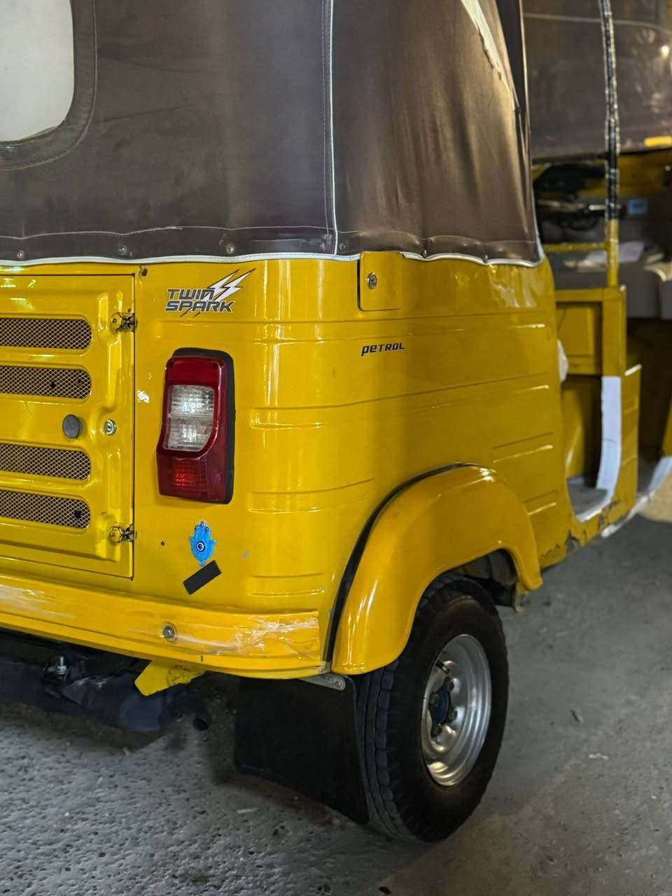 السلام عليكم تكتك للبيع موديل 2019 شهر العاشر رقم واسط تحويل ثاني يوم مامتواجد عالفيس للاستفسار الاتصال ع الرقم بي خير ويدلل مكاني واسط نعمانيه
***********
