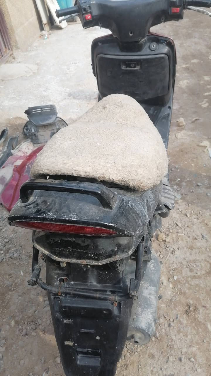 دراجه فراشه كايمه شاصي ومحرك كايم كوم حديد مكان الامين الثانيه السعر 150 ؛؛؛ ***********
